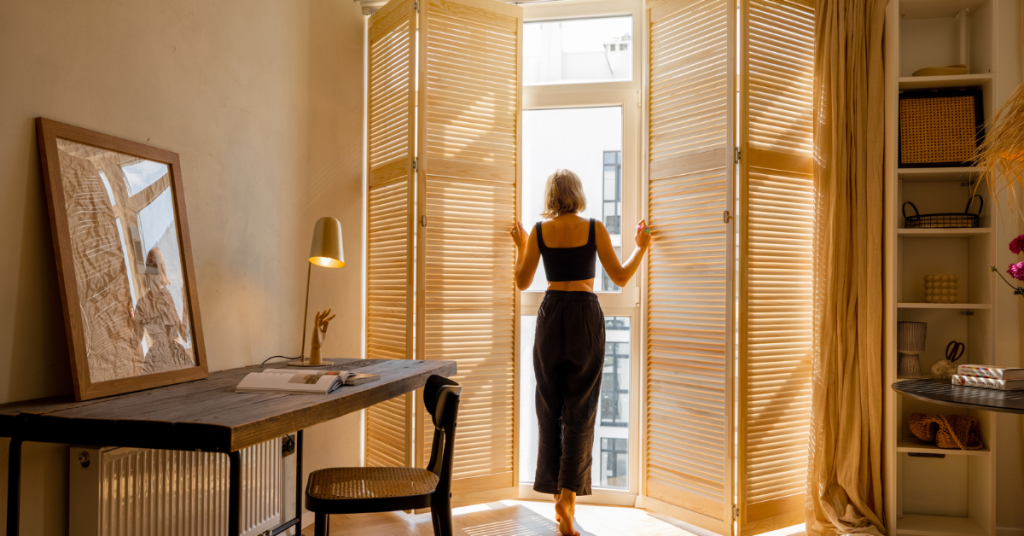 Full height window shutters