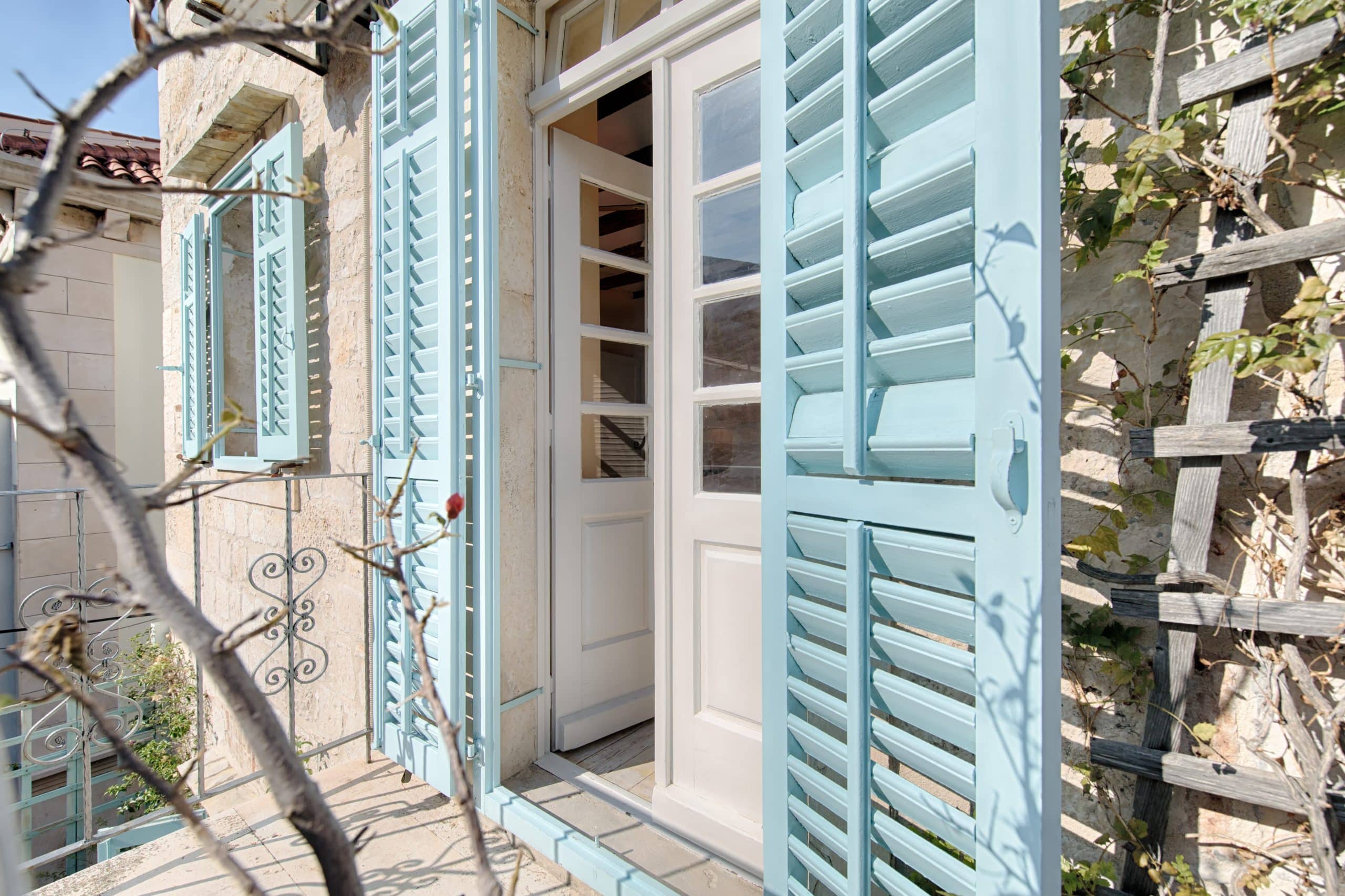 shutter